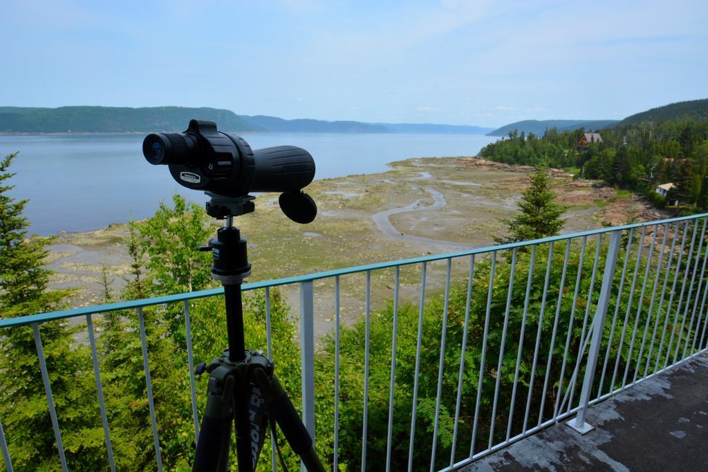 Auberge De La Riviere Saguenay La Baie Exterior photo